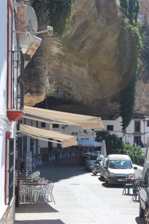 Casa Rural Cuevas Del Sol Setenil De Las Bodegas Eksteriør bilde
