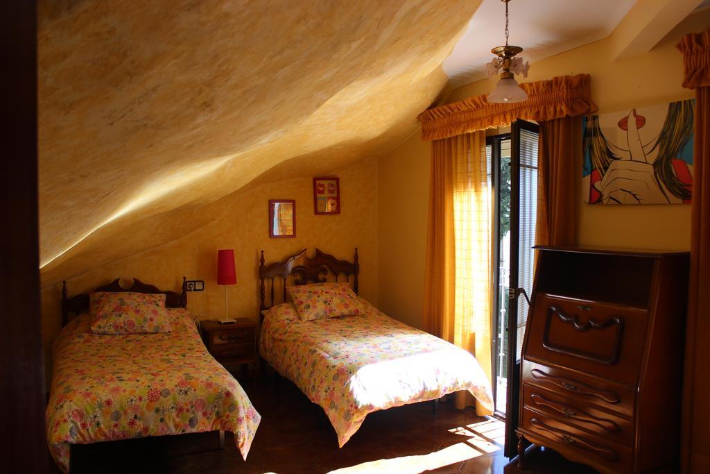Casa Rural Cuevas Del Sol Setenil De Las Bodegas Rom bilde